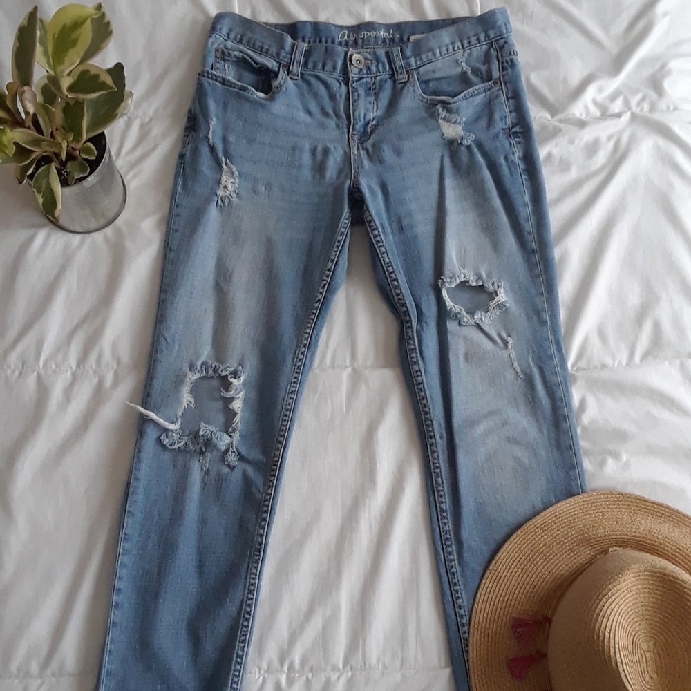 Ripped Boyfriend Jeans